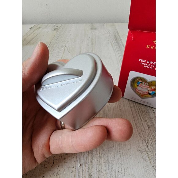 Hallmark 10 sweet years cookie cutter mouse ornament baker new Xmas tree - Picture 7 of 8